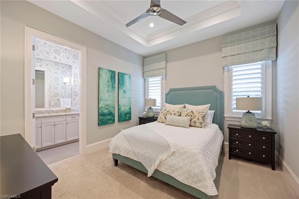 6818 Mangrove Ave, Naples, FL 34109-29