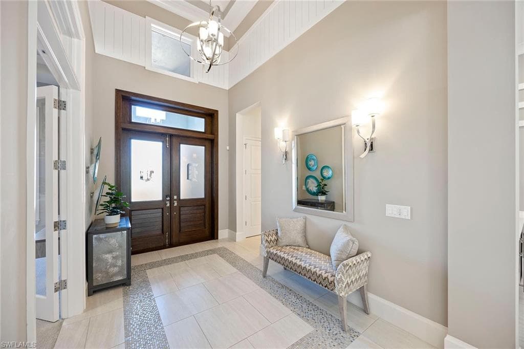 6818 Mangrove Ave, Naples, FL 34109-4