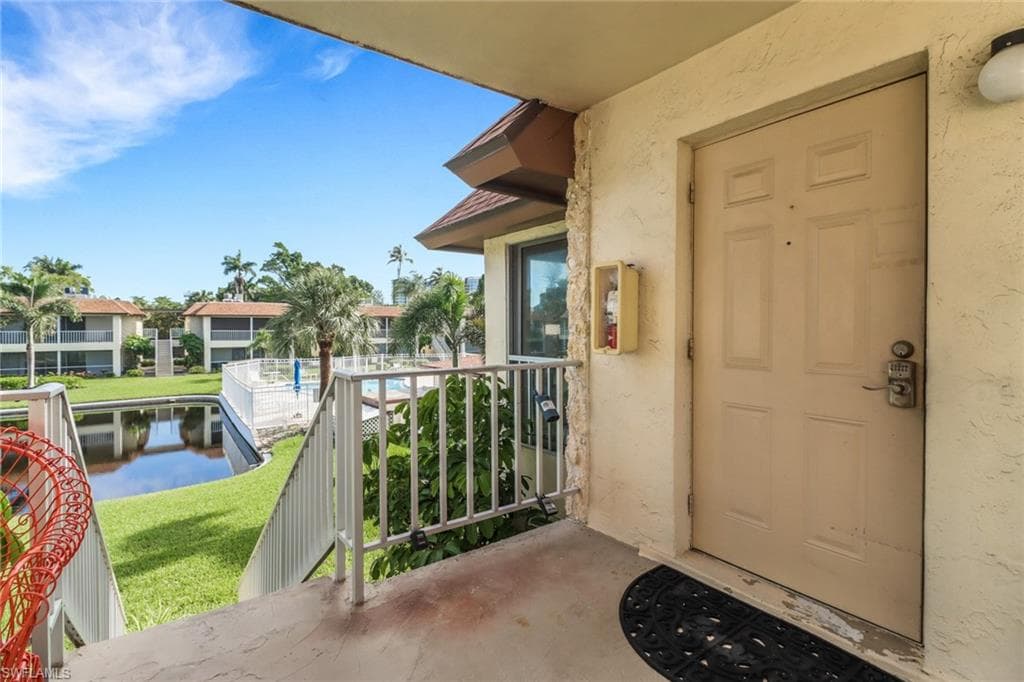 1155 Sandpiper St D4, Naples, FL 34102-27