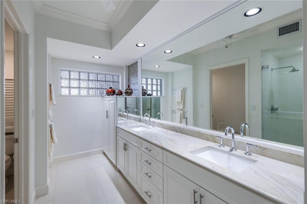 315 Dunes Blvd 1006, Naples, FL 34110-16