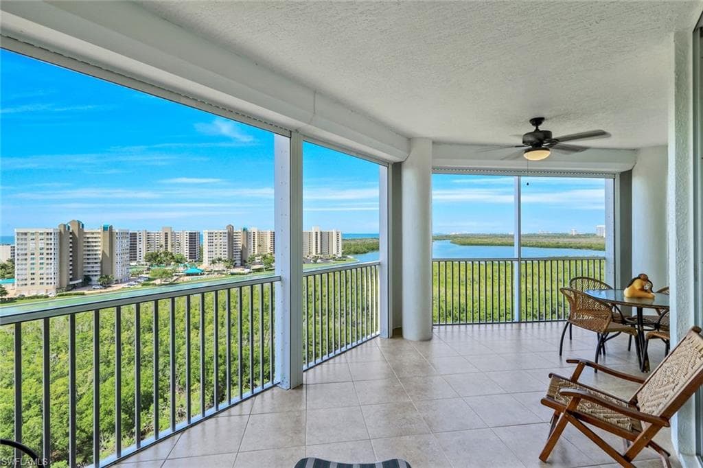 315 Dunes Blvd 1006, Naples, FL 34110-24