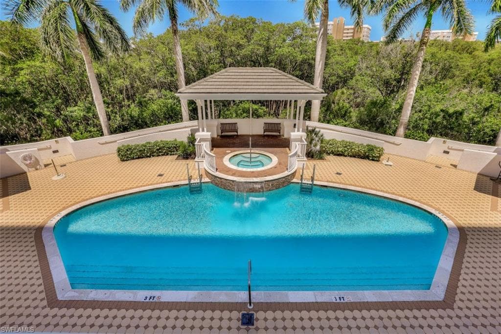 315 Dunes Blvd 1006, Naples, FL 34110-29