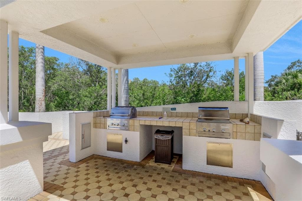 315 Dunes Blvd 1006, Naples, FL 34110-30