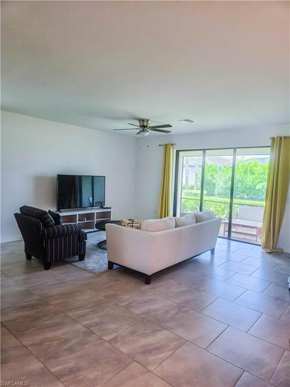 18293 Ridgeline Dr, Estero, FL 33928-21