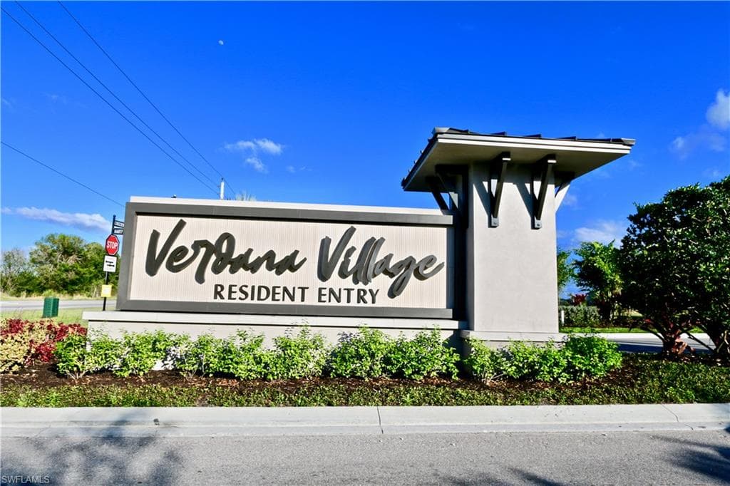 18293 Ridgeline Dr, Estero, FL 33928-26