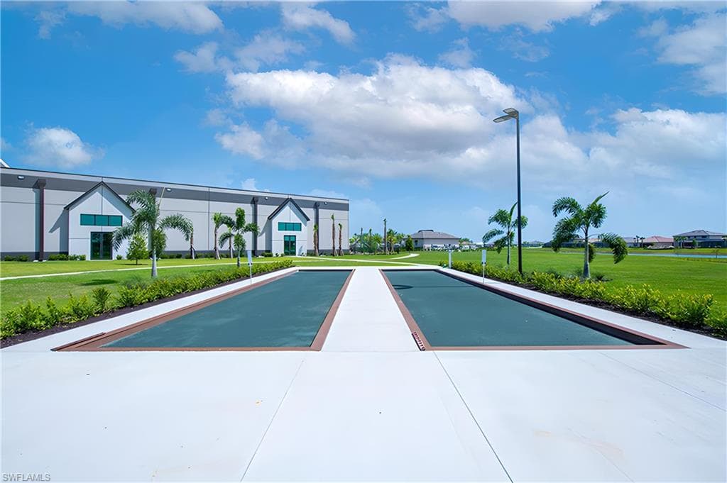 18293 Ridgeline Dr, Estero, FL 33928-32