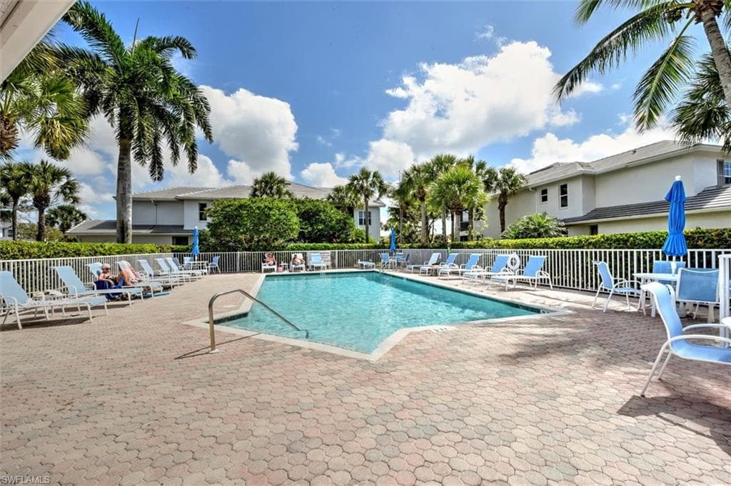 8375 Whisper Trace Ln M203, Naples, FL 34114-4