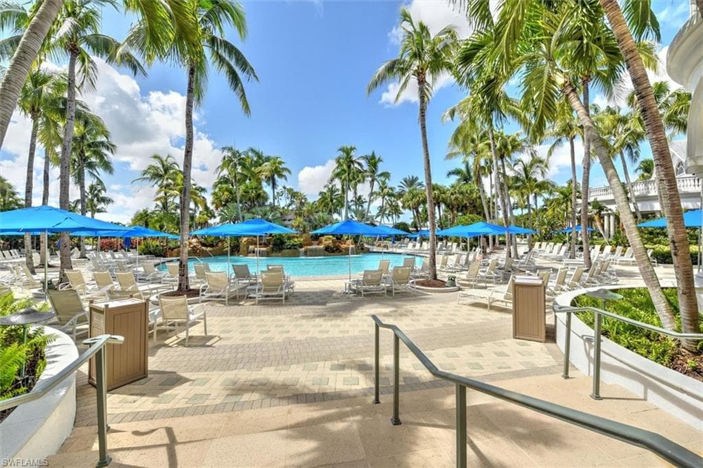 8375 Whisper Trace Ln M203, Naples, FL 34114-6