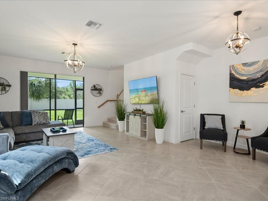 14121 Pine Lodge Ln, Fort Myers, FL 33913-4