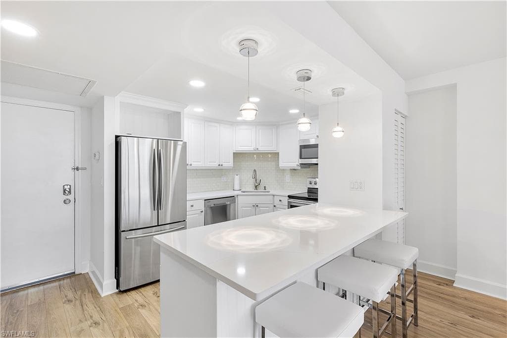 5 Bluebill Ave 410, Naples, FL 34108-12