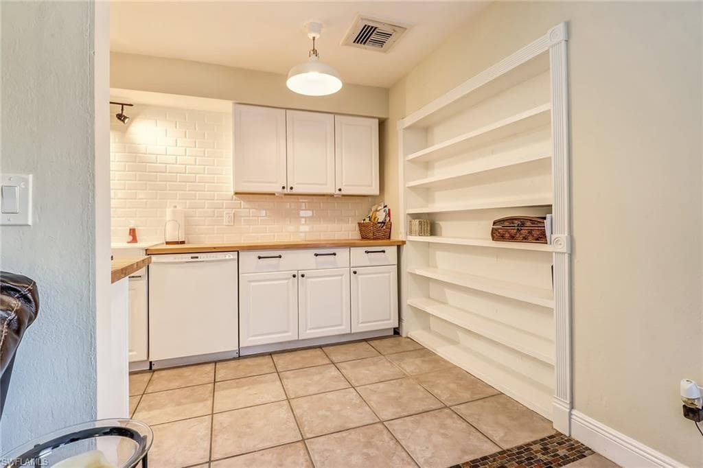 2979 Cortez Blvd, Fort Myers, FL 33901-13