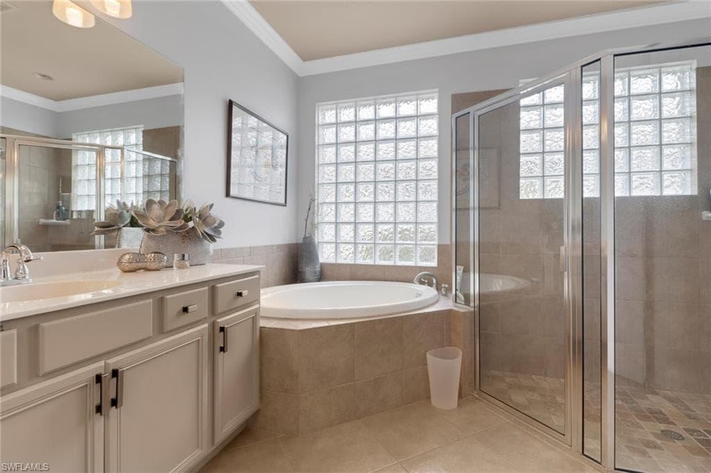 14640 Meravi Dr, Bonita Springs, FL 34135-10