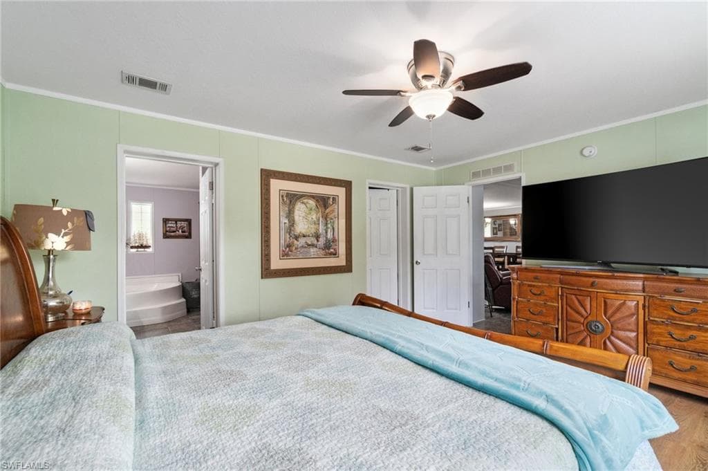 11068 New Moon Ct, Bonita Springs, FL 34135-8