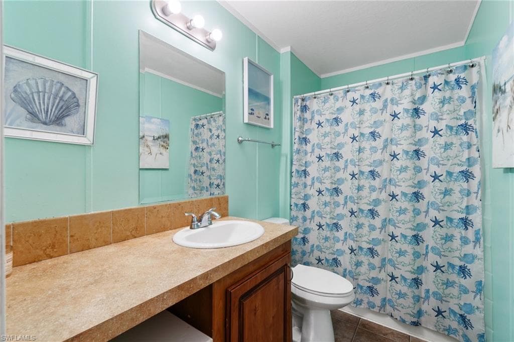 11068 New Moon Ct, Bonita Springs, FL 34135-14