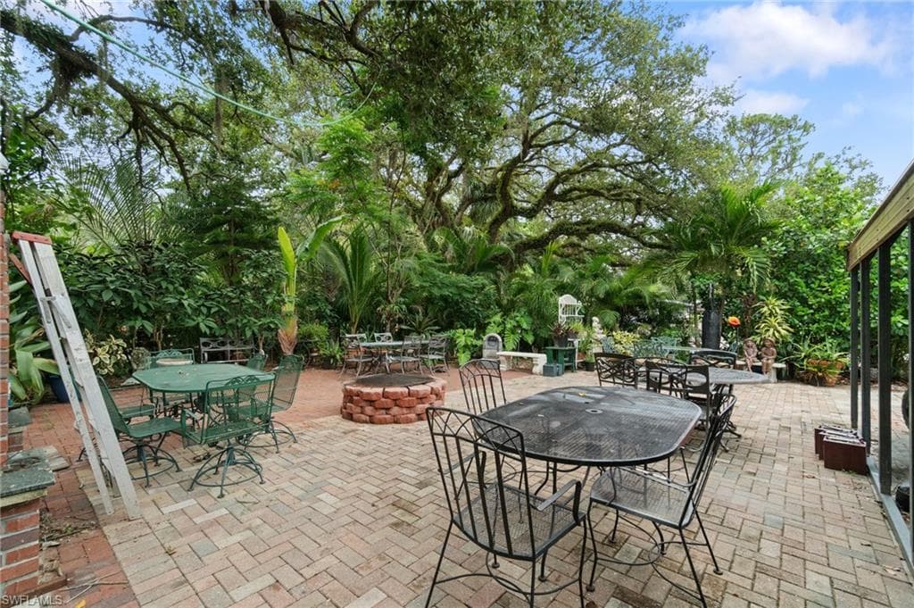 11068 New Moon Ct, Bonita Springs, FL 34135-21