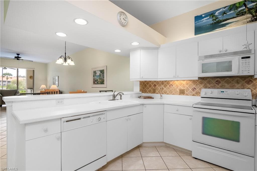 6810 Beach Resort Dr 13, Naples, FL 34114-3