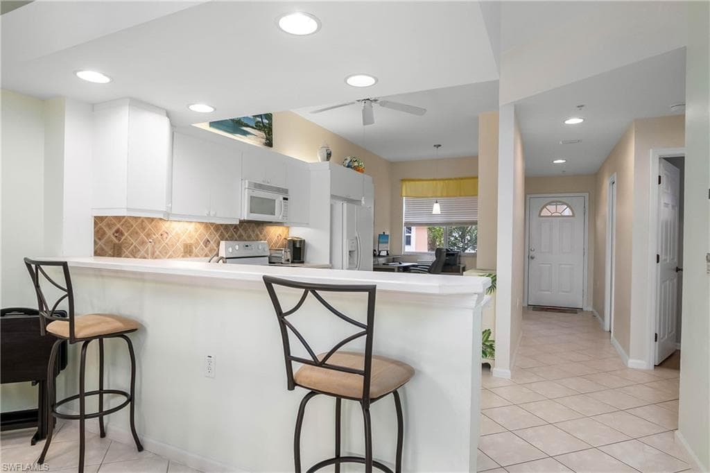 6810 Beach Resort Dr 13, Naples, FL 34114-5
