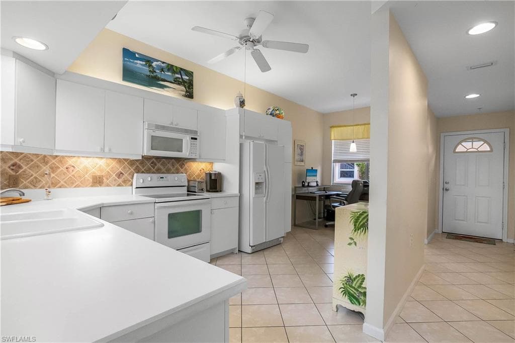 6810 Beach Resort Dr 13, Naples, FL 34114-6