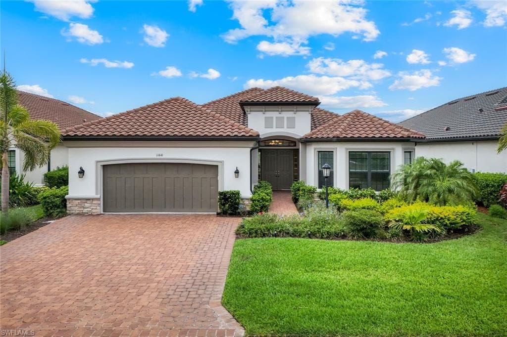 11641 Canal Grande Dr, Fort Myers, FL 33913-1