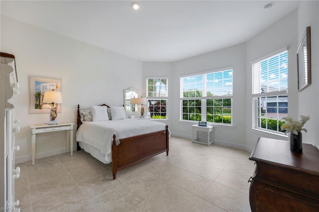11641 Canal Grande Dr, Fort Myers, FL 33913-22