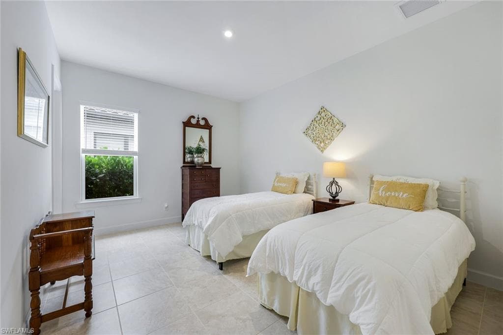 11641 Canal Grande Dr, Fort Myers, FL 33913-25
