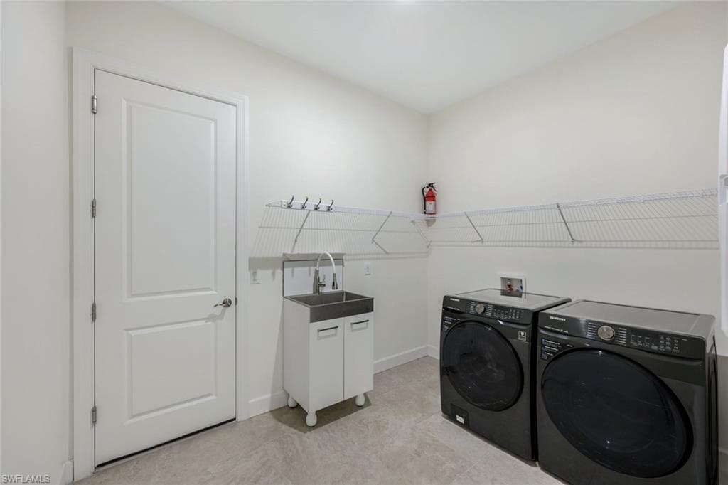 11641 Canal Grande Dr, Fort Myers, FL 33913-27