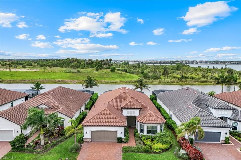 11641 Canal Grande Dr, Fort Myers, FL 33913-35