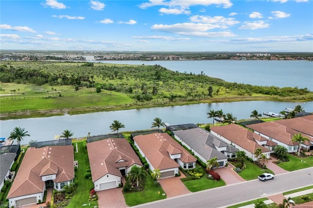 11641 Canal Grande Dr, Fort Myers, FL 33913-36