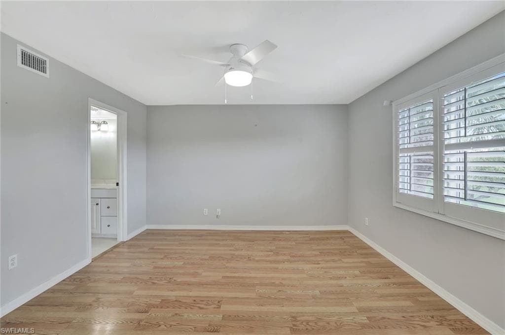 1051 Foxfire Ln 309, Naples, FL 34104-9