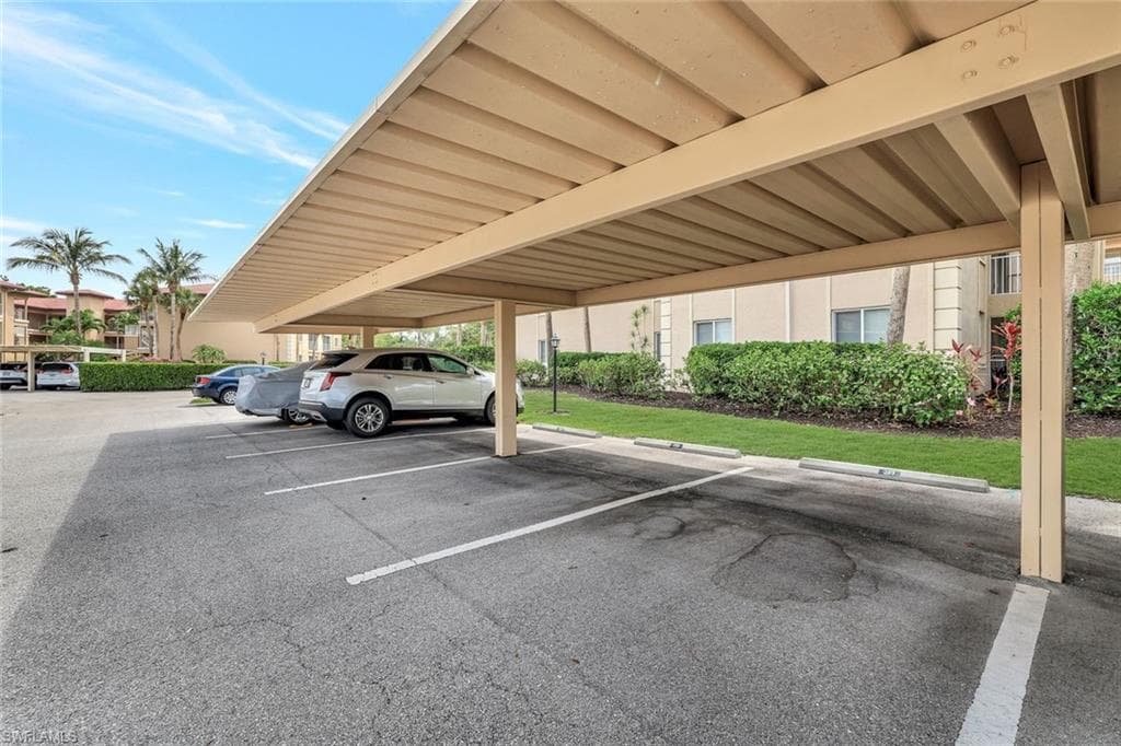 1051 Foxfire Ln 309, Naples, FL 34104-18