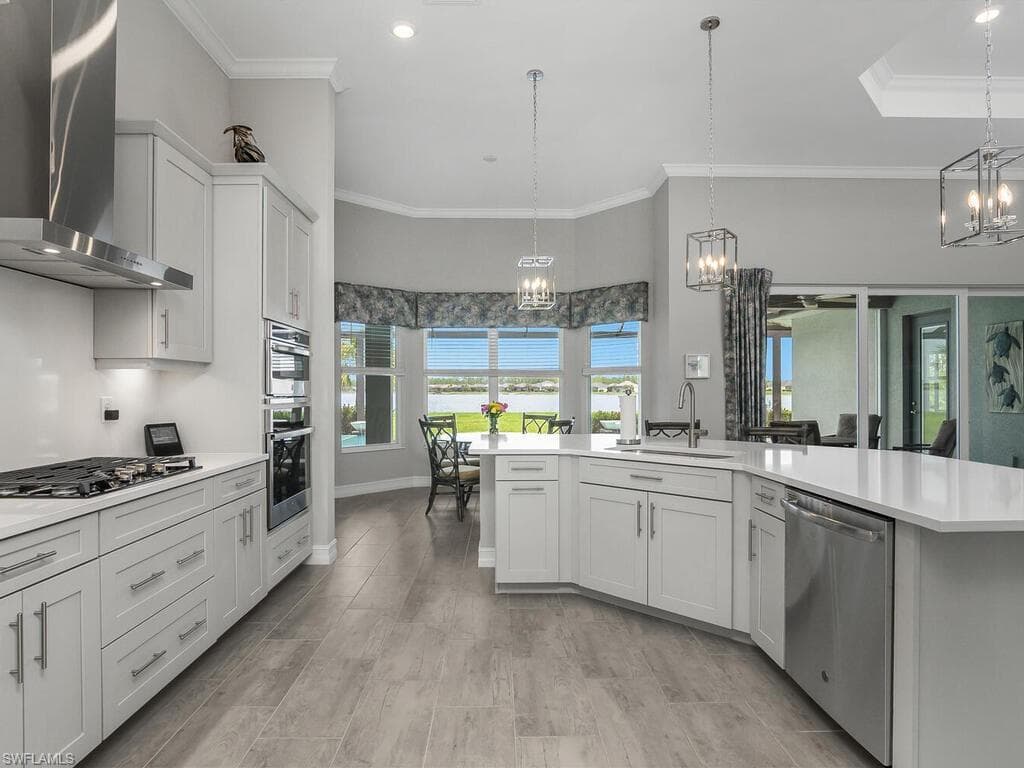 15074 Blue Bay Cir, Fort Myers, FL 33913-8