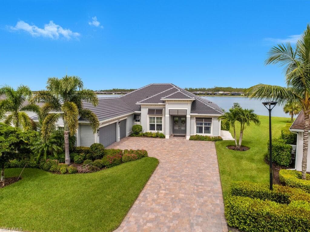 15074 Blue Bay Cir, Fort Myers, FL 33913-5