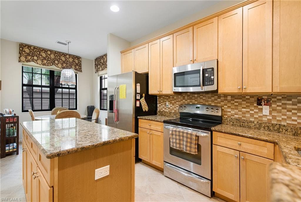8978 Malibu St 1502, Naples, FL 34113-11