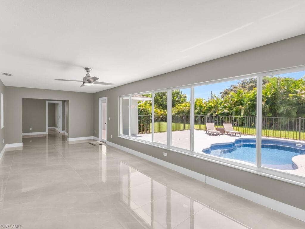 1004 51st Ter, Cape Coral, FL 33914-26