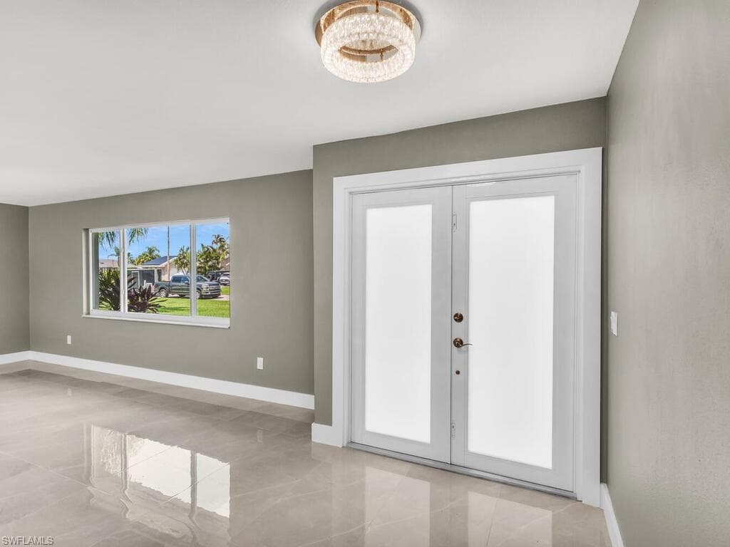 1004 51st Ter, Cape Coral, FL 33914-30