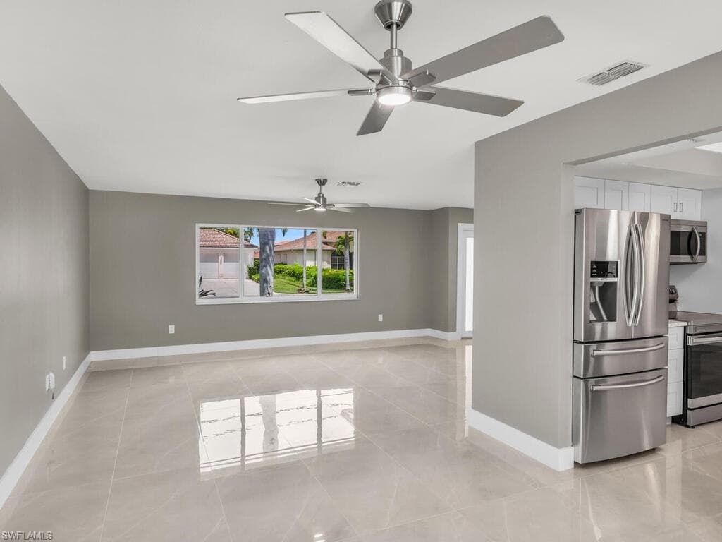 1004 51st Ter, Cape Coral, FL 33914-6