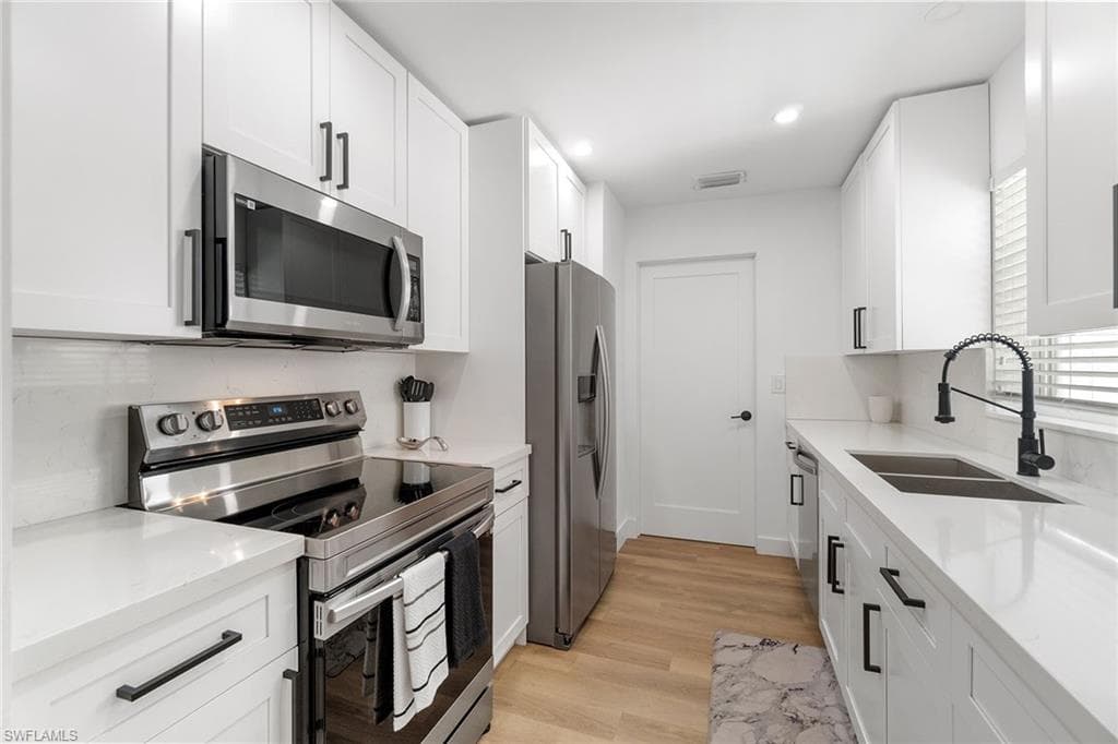 4126 Belair Ln C6, Naples, FL 34103-18