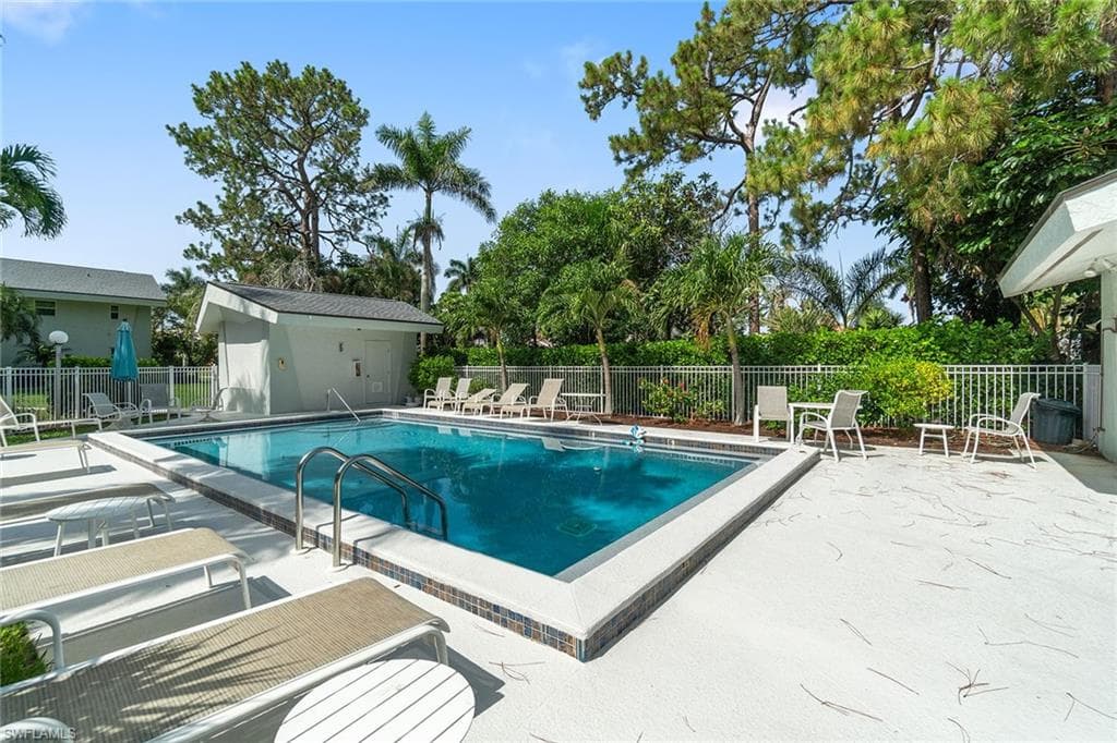 4126 Belair Ln C6, Naples, FL 34103-39