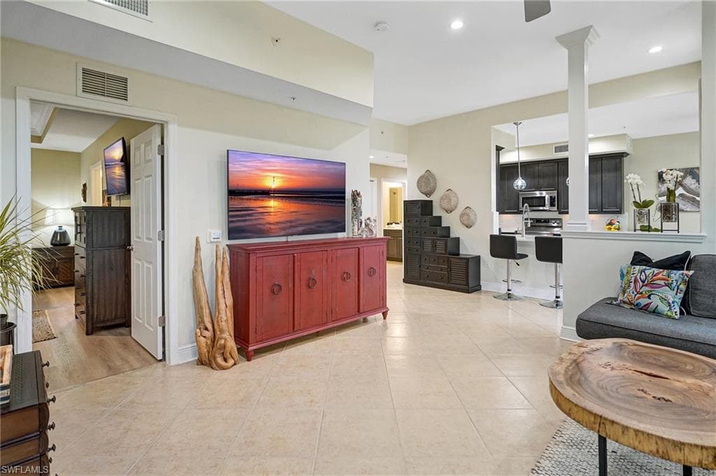 18273 Creekside Preserve Loop 101, Fort Myers, FL 33908-9