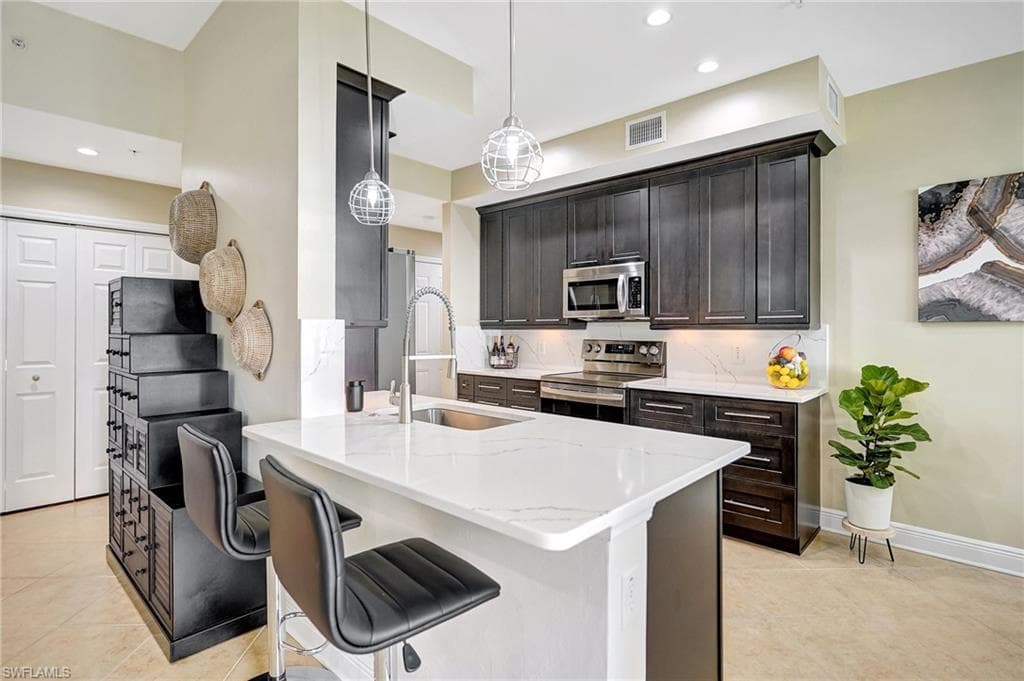 18273 Creekside Preserve Loop 101, Fort Myers, FL 33908-17