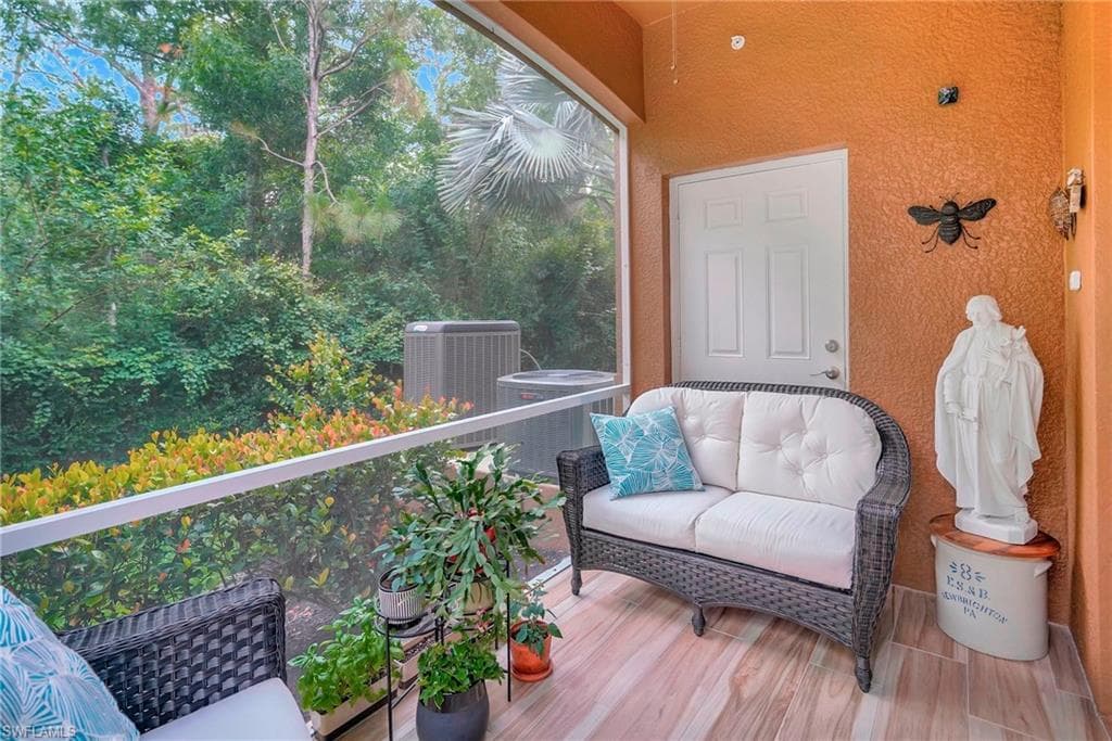 18273 Creekside Preserve Loop 101, Fort Myers, FL 33908-33