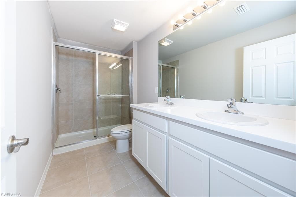 15307 Wildflower Cir, Naples, FL 34119-8