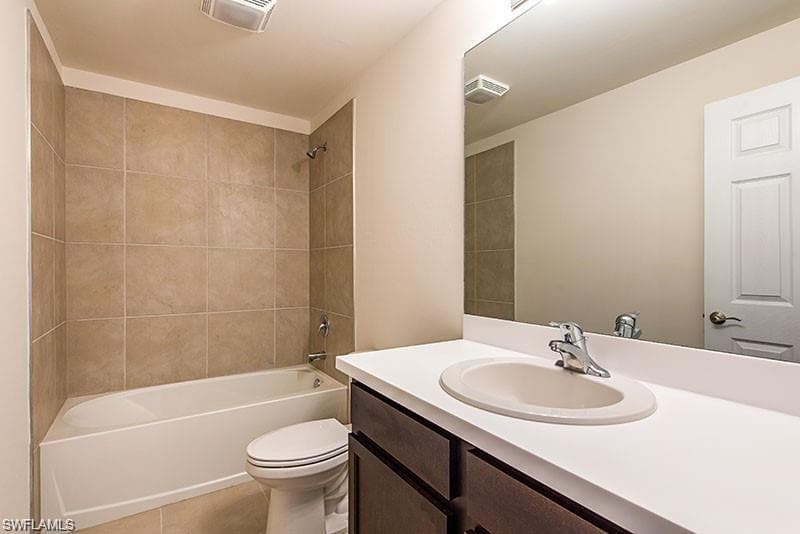 15307 Wildflower Cir, Naples, FL 34119-18