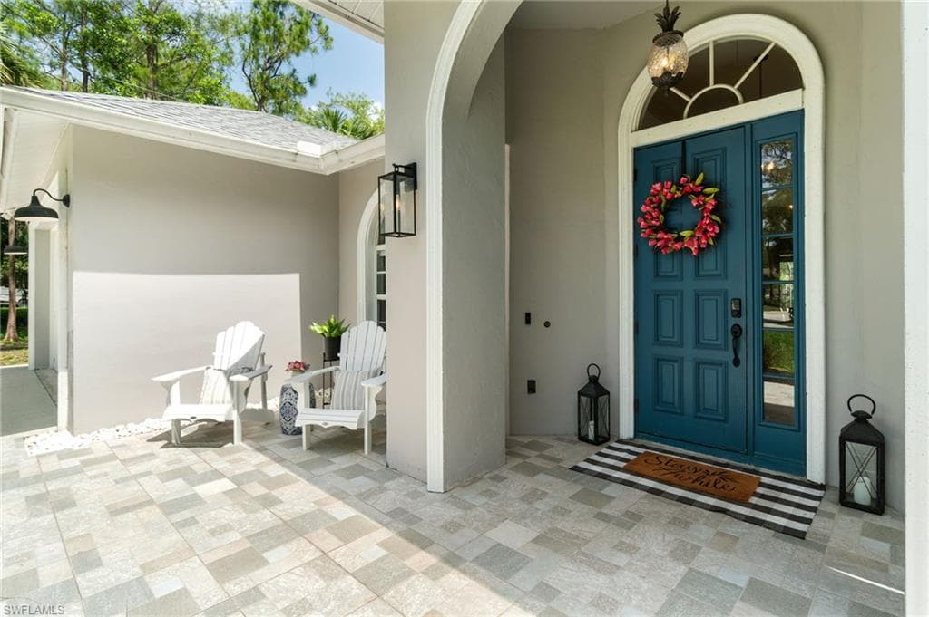 5141 Hickory Wood Dr, Naples, FL 34119-9