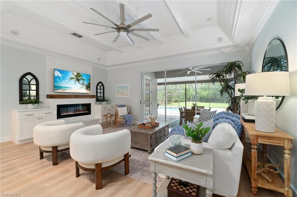 5141 Hickory Wood Dr, Naples, FL 34119-21