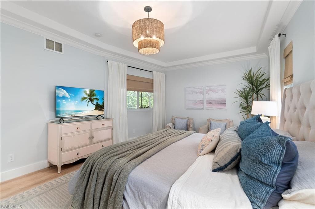 5141 Hickory Wood Dr, Naples, FL 34119-25