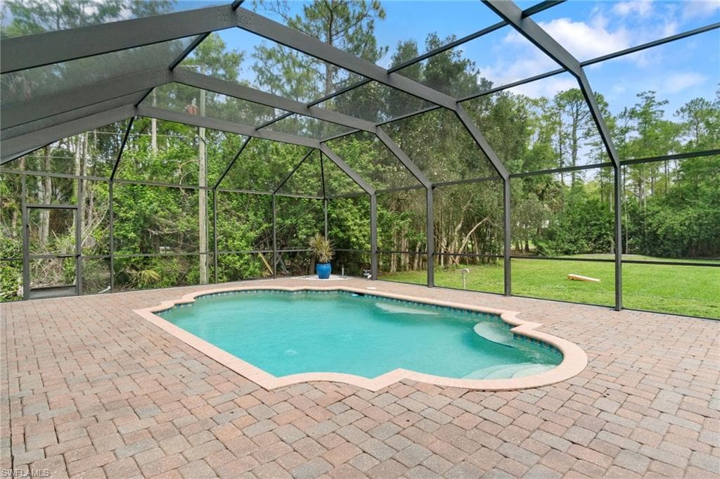 5141 Hickory Wood Dr, Naples, FL 34119-39