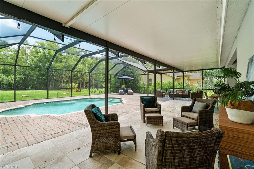 5141 Hickory Wood Dr, Naples, FL 34119-40