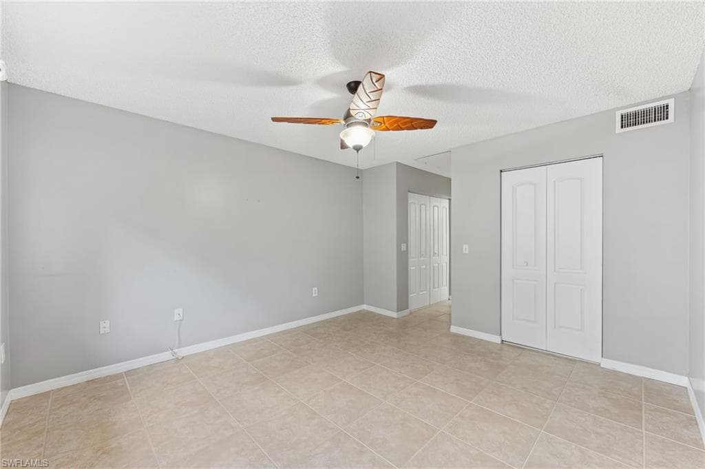1210 Wildwood Lakes Blvd 304, Naples, FL 34104-11