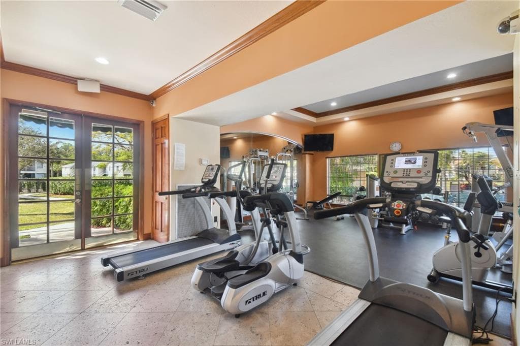 1210 Wildwood Lakes Blvd 304, Naples, FL 34104-30